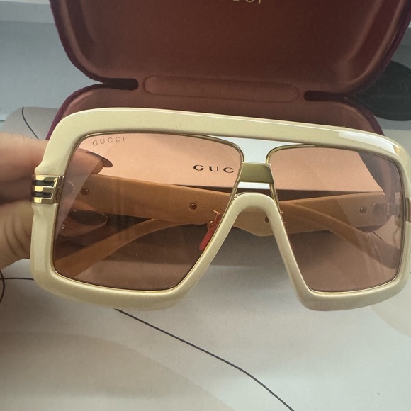 Gucci Gg0900s Oversize Mask Sunglasses - Picture 5 of 5